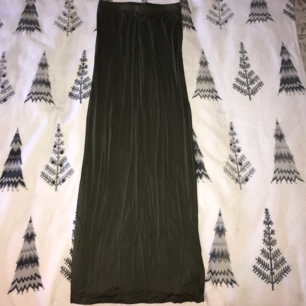 Forever 21 • Maxi Skirt